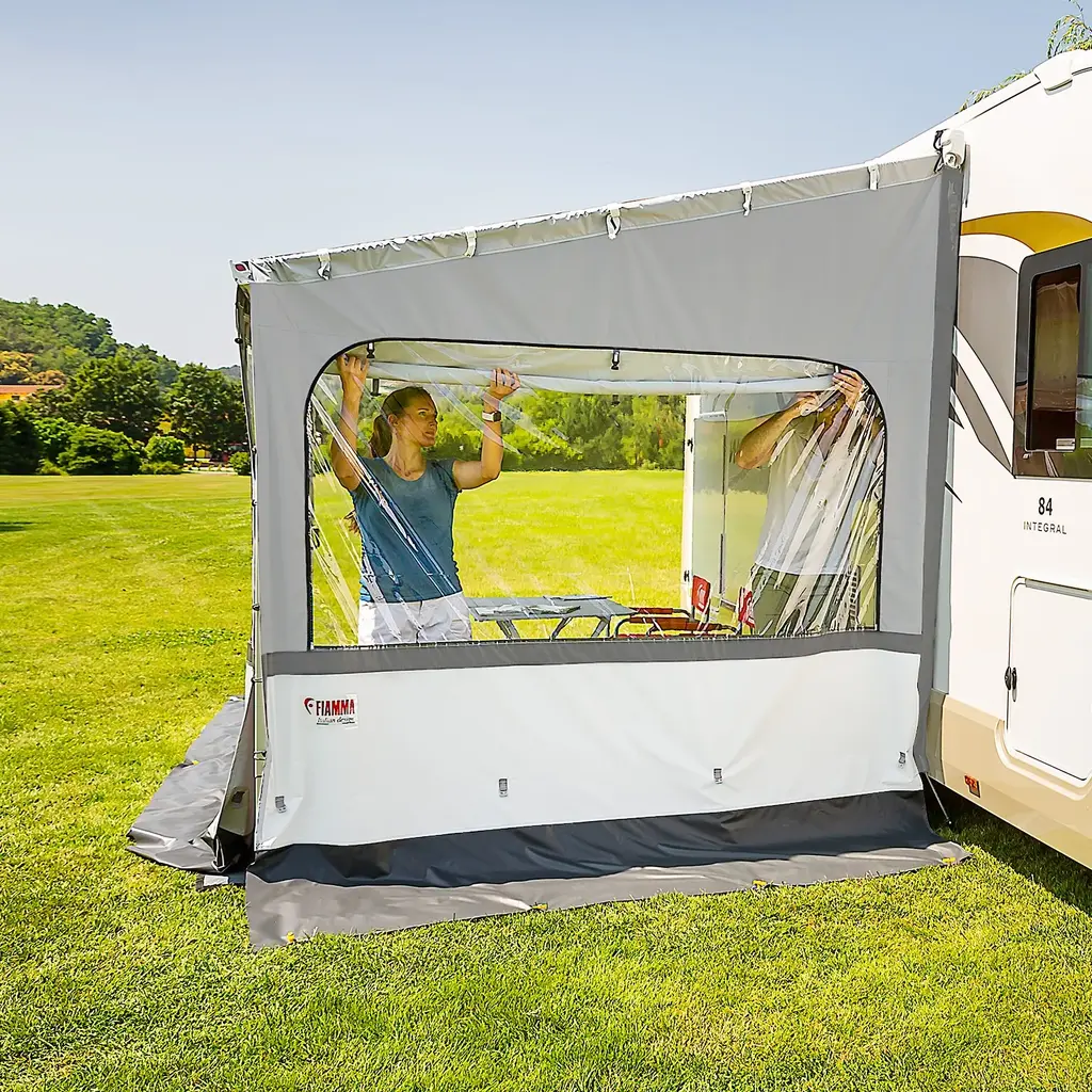 Velg riktig variant basert på markisetype, lengde, utfall og monteringshøyde.